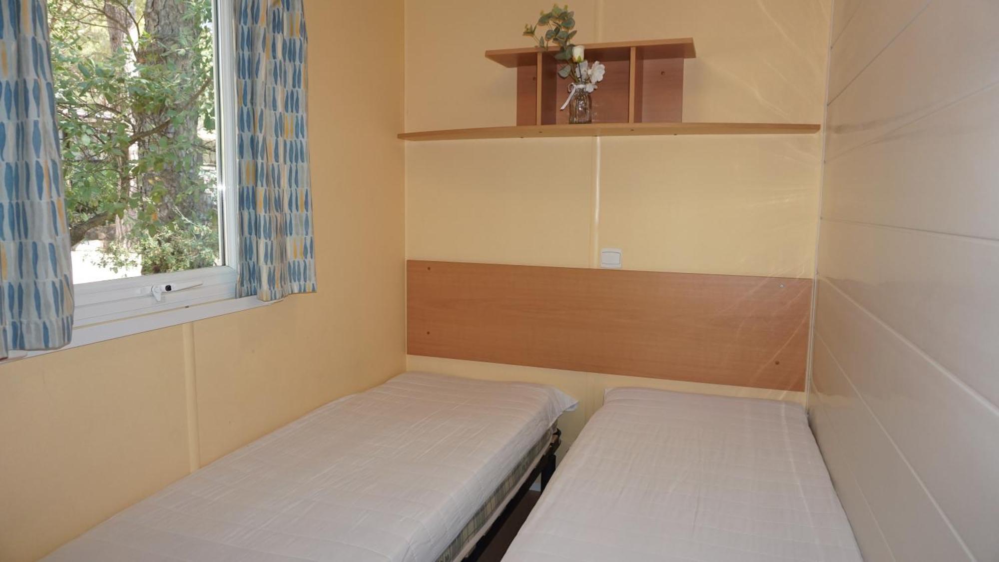 רוקברון-סור-ארז'נס Chalets Met Buitenkeuken Op Camping Lei Suves - Joycasa מראה חיצוני תמונה