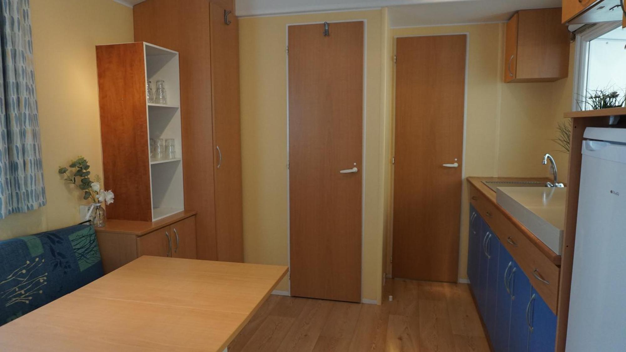 רוקברון-סור-ארז'נס Chalets Met Buitenkeuken Op Camping Lei Suves - Joycasa מראה חיצוני תמונה