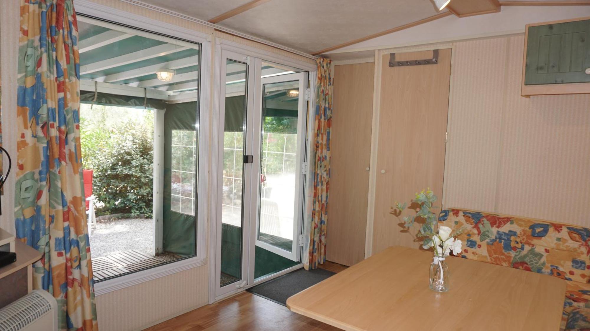 רוקברון-סור-ארז'נס Chalets Met Buitenkeuken Op Camping Lei Suves - Joycasa חדר תמונה